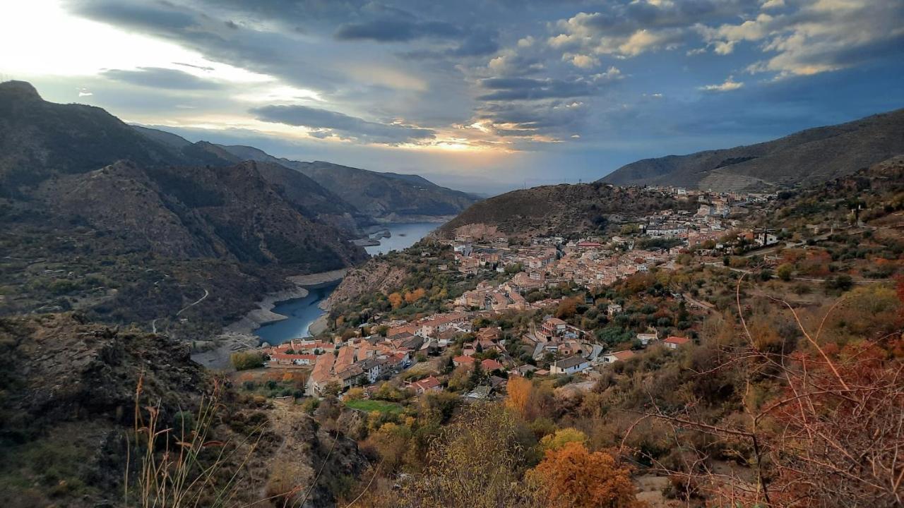El Hogar De Mercedes Güéjar Sierra Zewnętrze zdjęcie